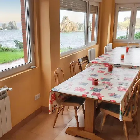 Spacious House With Sea View In + Jacuzzi Holiday home Liencres