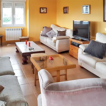 Holiday home Spacious House With Sea View In + Jacuzzi Liencres
