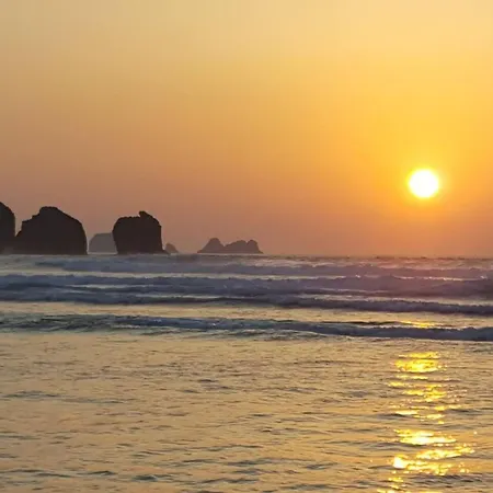 Spacious House With Sea View In + Jacuzzi Prázdninový dům