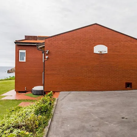 Feriehus Spacious House With Sea View In + Jacuzzi *