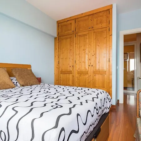 Spacious House With Sea View In + Jacuzzi Feriehus *