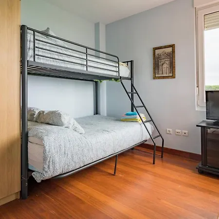 Feriehus Spacious House With Sea View In + Jacuzzi Liencres