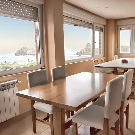 Spacious House With Sea View In + Jacuzzi 度假居 林克勒斯