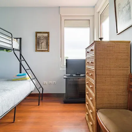 Spacious House With Sea View In + Jacuzzi 度假居 *
