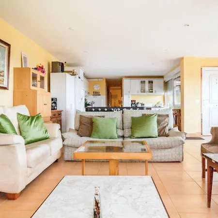 Spacious House With Sea View In + Jacuzzi *