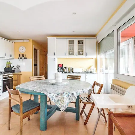 Spacious House With Sea View In + Jacuzzi 度假居 林克勒斯