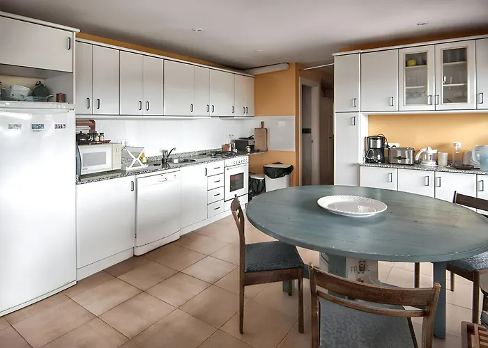 Spacious House With Sea View In + Jacuzzi Prázdninový dům