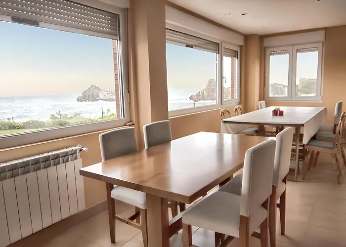 Spacious House With Sea View In + Jacuzzi Liencres