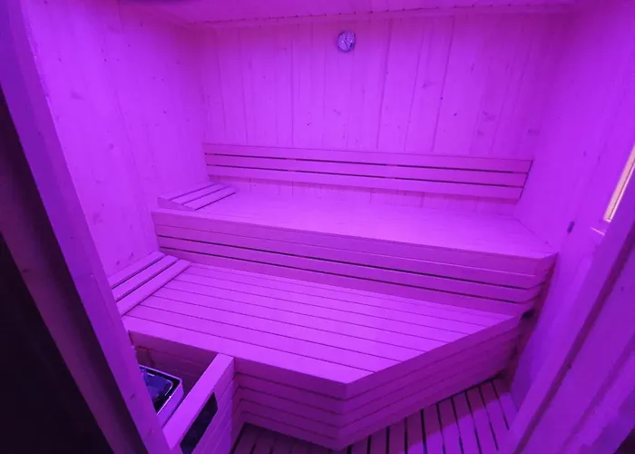 Spacious House With Sea View In + Jacuzzi *