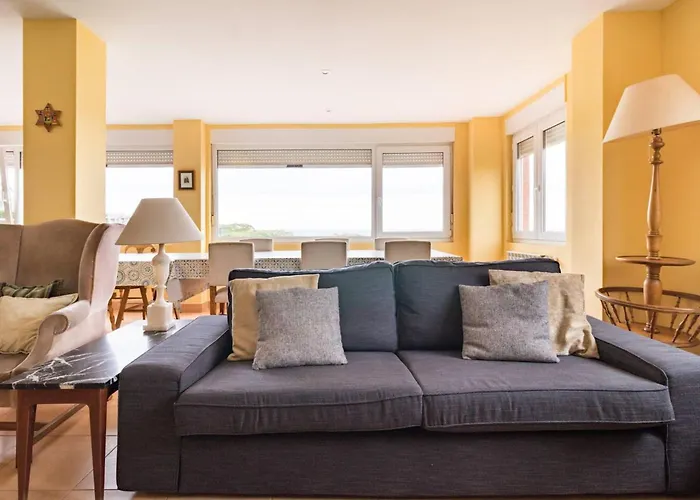 Spacious House With Sea View In + Jacuzzi