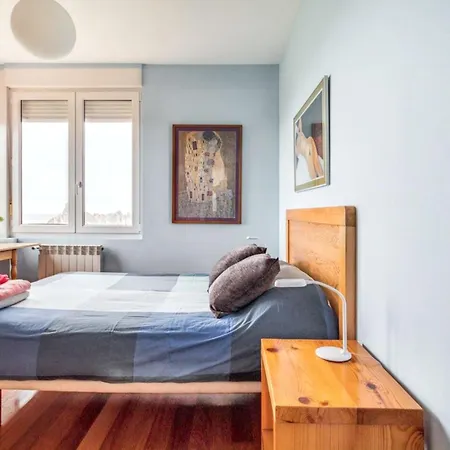 Spacious House With Sea View In + Jacuzzi Holiday home *