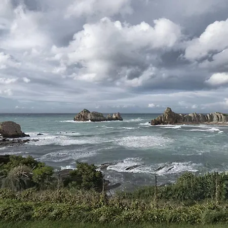 Holiday home Spacious House With Sea View In + Jacuzzi Liencres